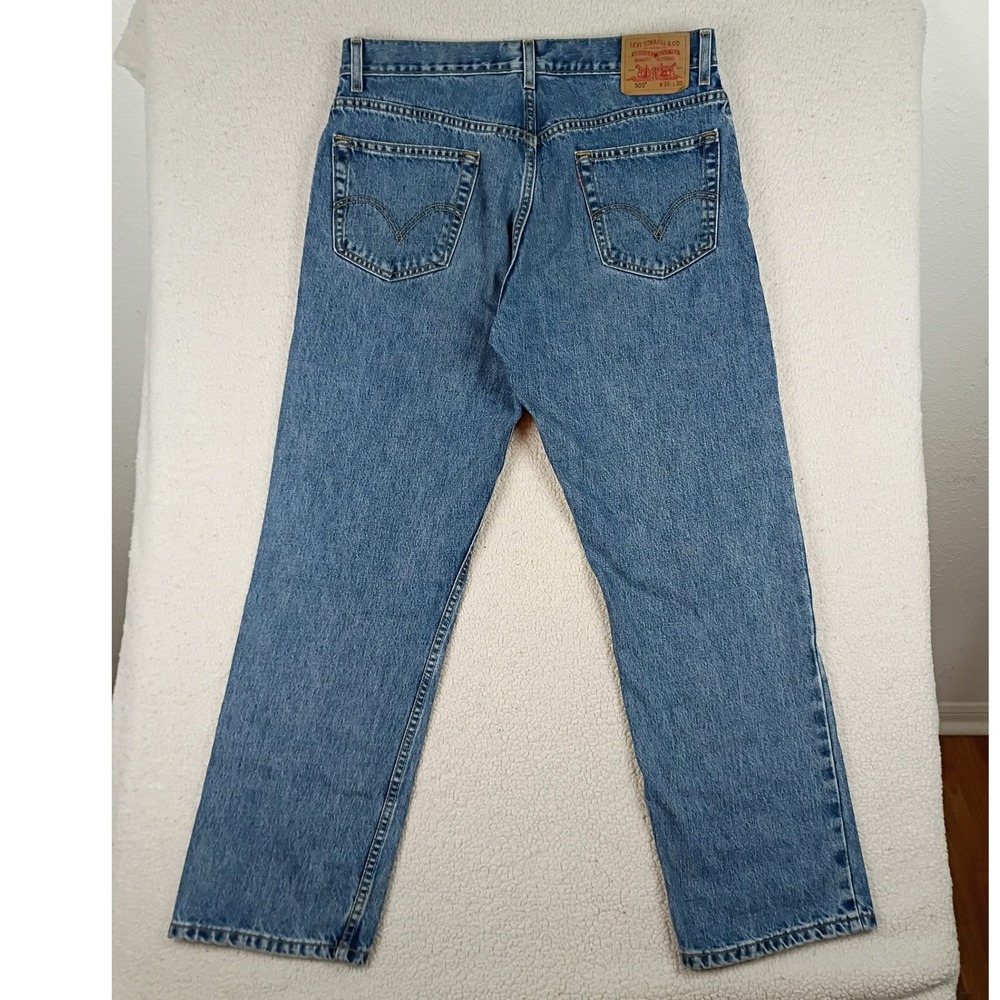 Vintage Levi's 505 Regular Fit Jeans Mens 35x30 Blue Y2K Straight Leg Western